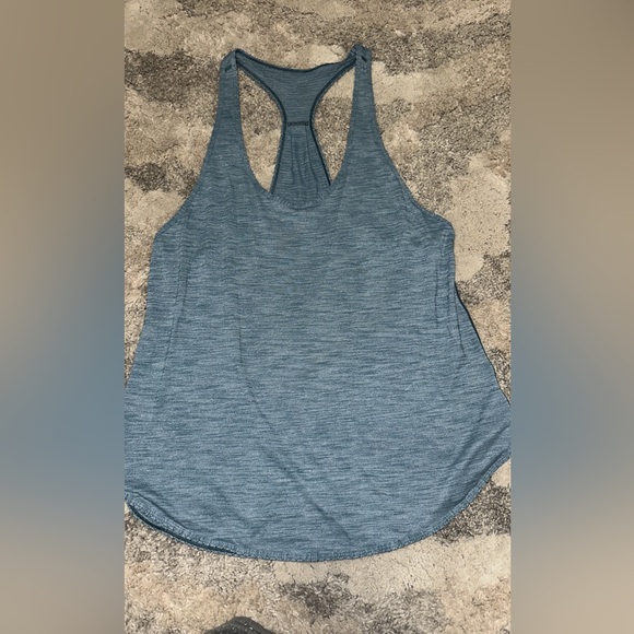 Lululemon tank - Picture 1 of 2